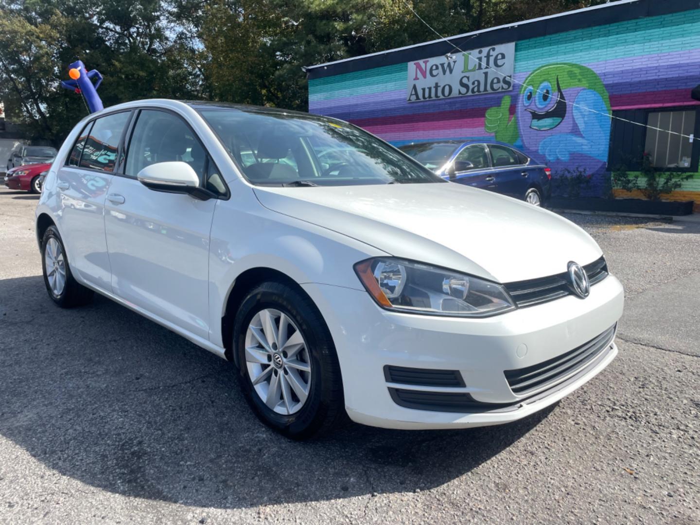 2016 WHITE VOLKSWAGEN GOLF S (3VW217AU9GM) with an 1.8L engine, Automatic transmission, located at 5103 Dorchester Rd., Charleston, SC, 29418-5607, (843) 767-1122, 36.245171, -115.228050 - Photo#0